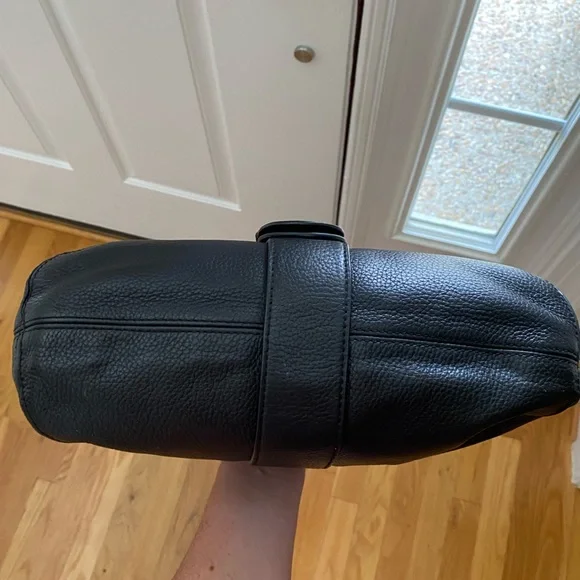 Furla Shoulder Bag Black Pebbled Leather - Picture 9 of 16